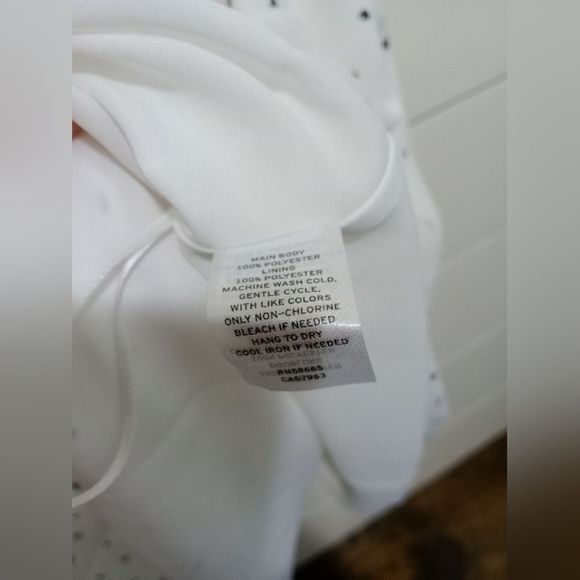 NWT Abound V-Neck Swing Camisole size Medium - Picture 7 of 8